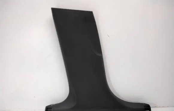 (B) pillar trim (bottom)
