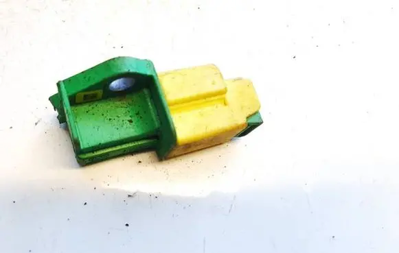 Volkswagen Golf V Airbag deployment crash/impact sensor 1K0909606C 5WK43544