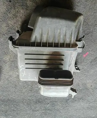 Hyundai ix35 Air filter box 281102S000