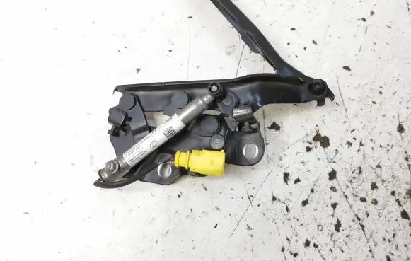 Audi A3 S3 8V Engine bonnet/hood hinges 8V0823823F 0589P10001
