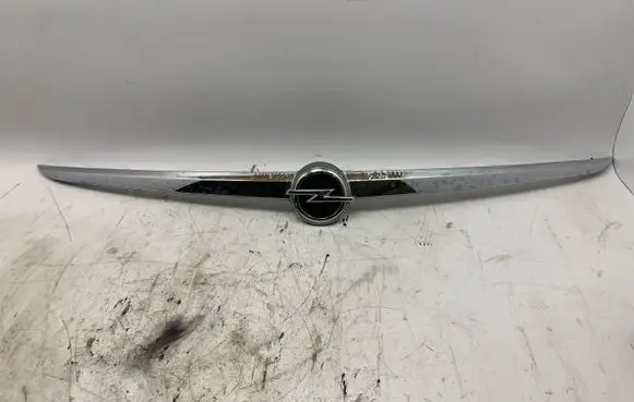 Opel Insignia A Tailgate trim 13244388 13244389