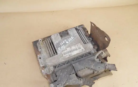 Opel Zafira B Engine control unit/module 0281012549 1039S12972 55198922