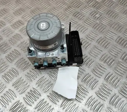 BMW 1 F40 ABS Pump 5A44C61 5A44C60