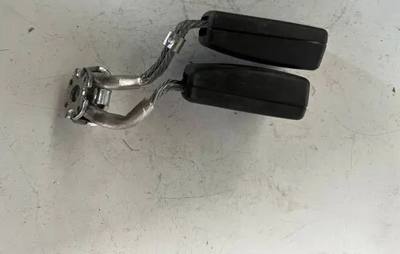 Volkswagen Golf V Rear seatbelt buckle 1K0857739H 23022008