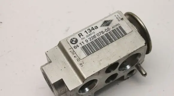 BMW M3 e92 Air conditioning (A/C) expansion valve 9226078