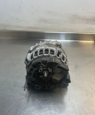 Volkswagen Jetta VI Generator/alternator 03L903023K F000BL0800