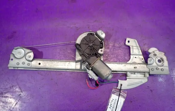 Toyota Aygo AB10 Front door window regulator with motor 400843