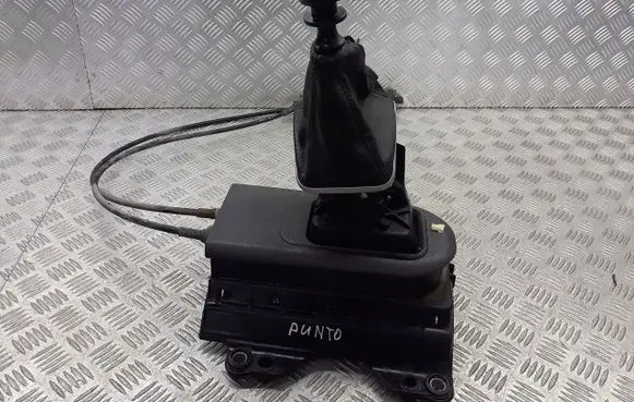 Fiat Grande Punto Gear selector/shifter in gearbox 