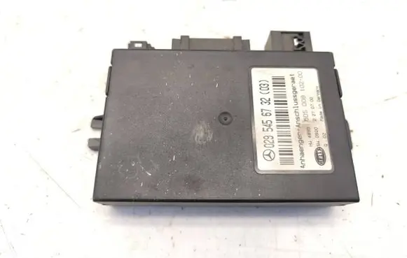 Mercedes-Benz C W203 Tow bar trailer control unit/module 0295456732 5DS00810200
