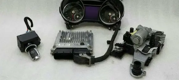 Mercedes-Benz GLA W156 X156 Engine ECU kit and lock set A6519006303