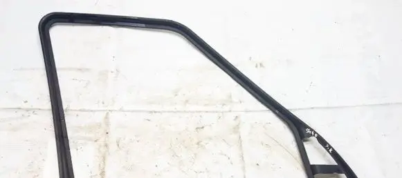 Land Rover Discovery 3 - LR3 Other front door trim element