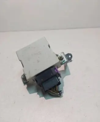 Toyota Avensis T250 Window wiper relay 150696
