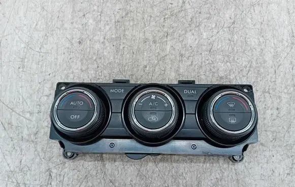Subaru XV I Climate control/heater control trim 