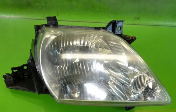 Mazda MPV II LW Headlight/headlamp