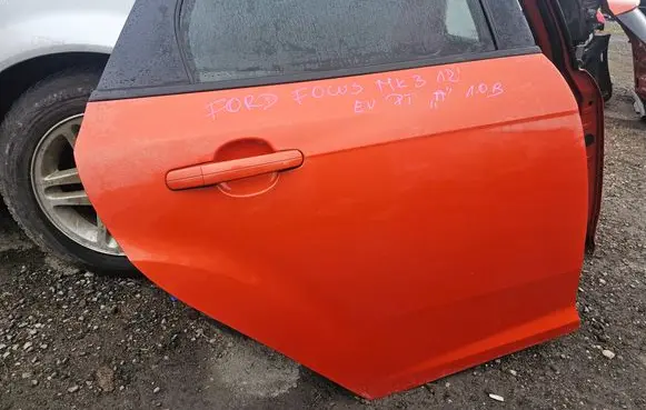 Ford Focus Rear door 