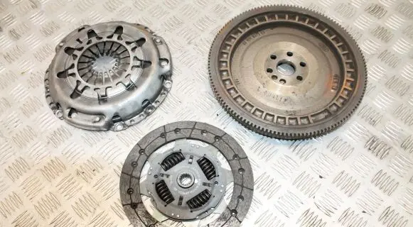 Volvo C30 Clutch set kit 322041410