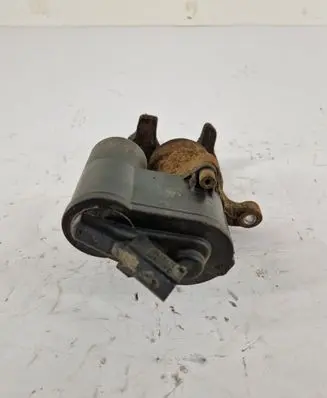 Audi Q3 8U Rear brake caliper 32332257