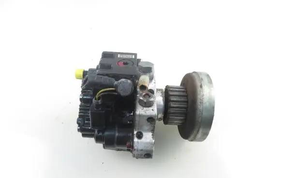 Audi A6 S6 C6 4F Fuel injection high pressure pump 0445010090 059130755E