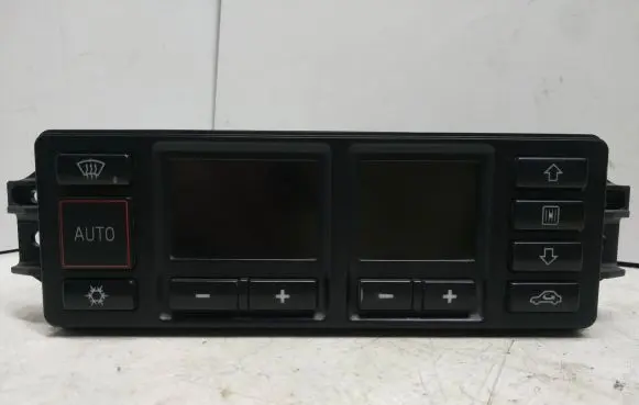 Audi A4 S4 B5 8D Climate control unit 8L0820043B 5HB00760800