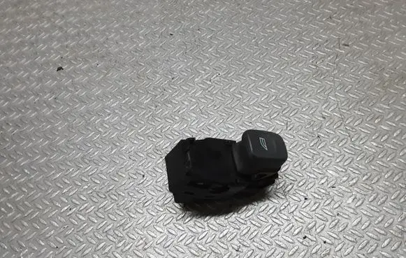 Volvo V70 Electric window control switch 9472275