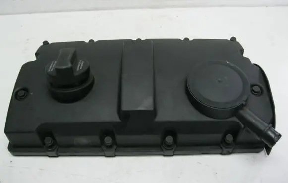 Volkswagen PASSAT B5 Rocker cam cover 038103475A