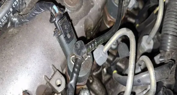 Nissan Primera Fuel injector 0445110110B 8200100272