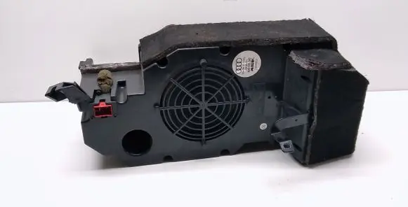 Audi A6 S6 C5 4B Subwoofer speaker 4B9035382