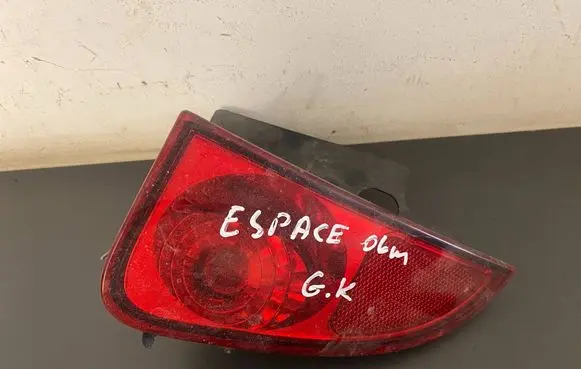 Renault Espace IV Rear fog light 8200027155