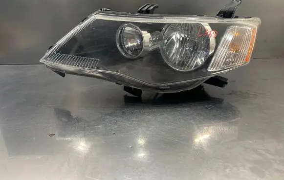 Mitsubishi Outlander Headlight/headlamp P5584