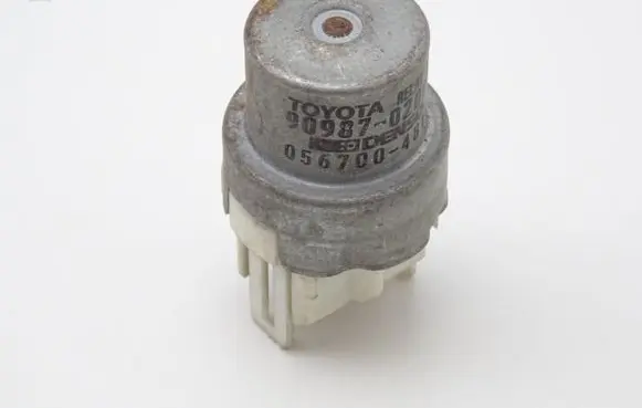 Toyota Previa (XR10, XR20) I Other relay 9098702004 0567004810