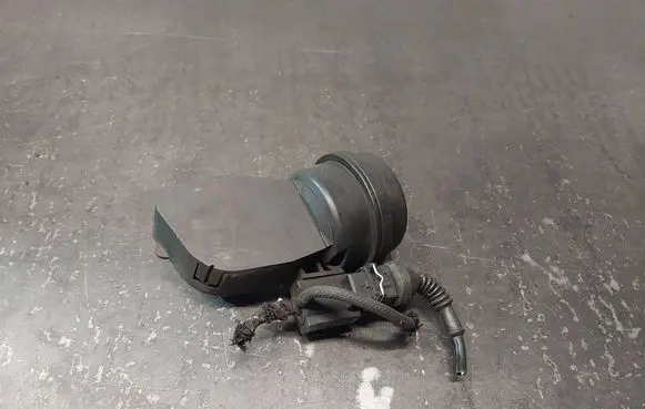 Audi A4 S4 B5 8D Vacuum valve 2900302439