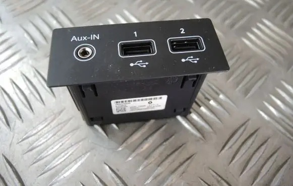 Renault Clio V USB socket connector 280231553R