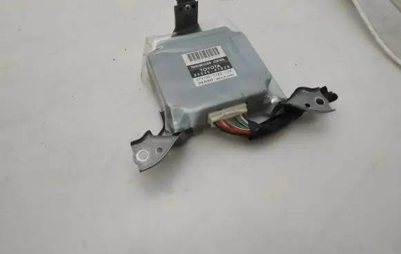 Toyota Prius (XW20) Gearbox control unit/module 8953547020