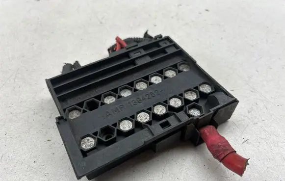 Ford Fiesta Fuse module 13942531 1394252