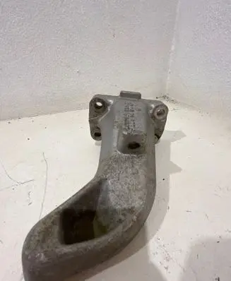 Mercedes-Benz W123 other engine part 6152231404