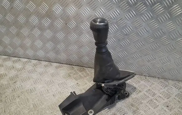 Nissan Qashqai Gear shifter/selector JD500 50108571 050903