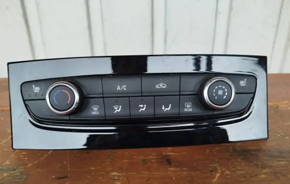 Opel Grandland X Climate control unit 98177463YX