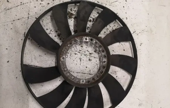 Audi A4 S4 B6 8E 8H Fan impeller 058121301B