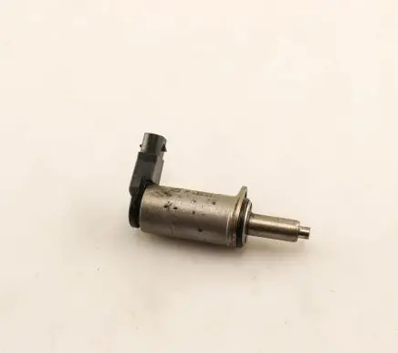 Audi A4 S4 B8 8K Camshaft vanos timing valve 06H103697A
