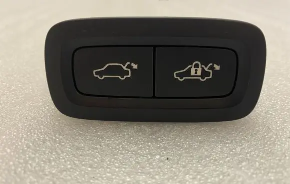 Volvo XC60 Tailgate/boot open switch button 31674801