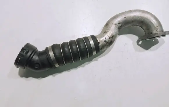 BMW 5 E60 E61 Intercooler hose/pipe 779843802 11884410