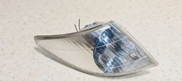 Mazda Premacy Front indicator light 016518