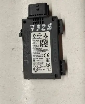 Nissan X-Trail T32 Blind spot module 284N03933R