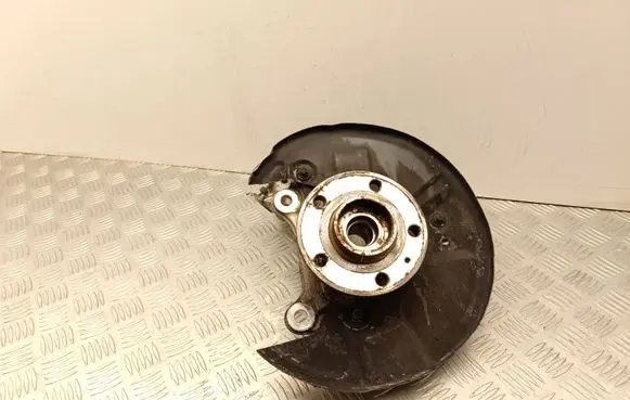 Volvo XC40 Front wheel hub spindle knuckle 32221856
