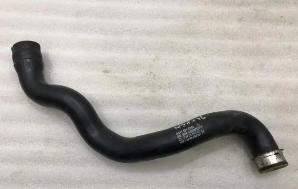 Mercedes-Benz E W211 Engine coolant pipe/hose A2115010782