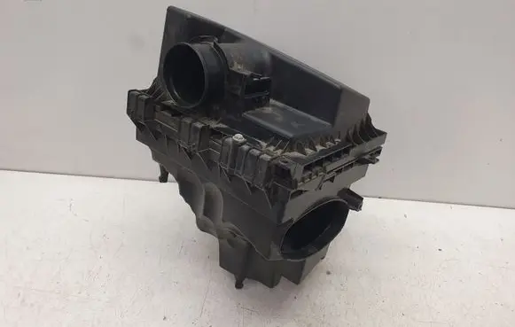 Air filter box