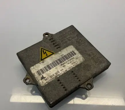 Mercedes-Benz C W203 Xenon control unit/module 1307329072 19FM0247