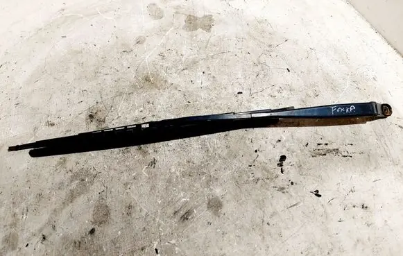 Volkswagen Fox Front wiper blade arm 5Z0955409A