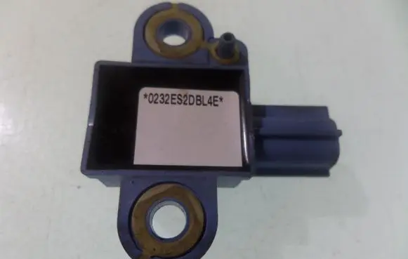 Volkswagen Golf V Airbag deployment crash/impact sensor 1K0955557A