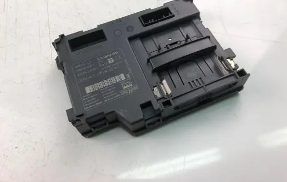 Renault Captur Other control units/modules 285908018R